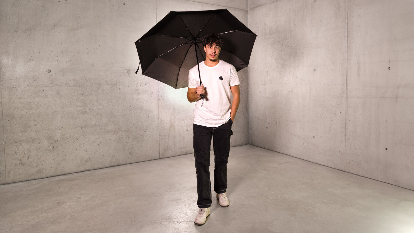 Foldable black umbrella