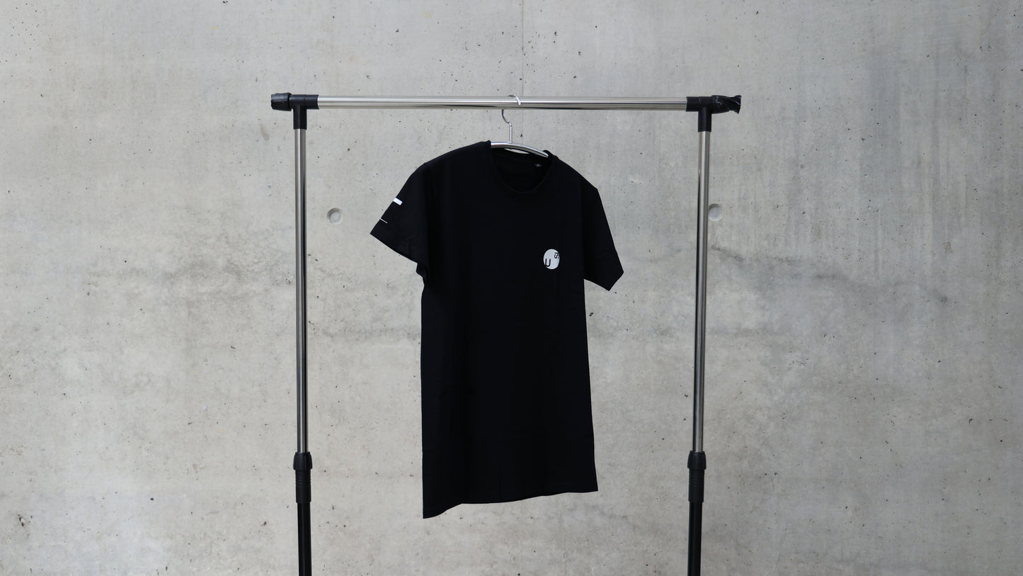 Black unisex T-shirt